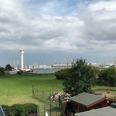 Ferienwohnung Mit Warnowblick 로스토크 외부 사진